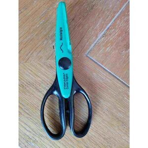 Fiskars Scissors- Nostalgia Corner Edgers